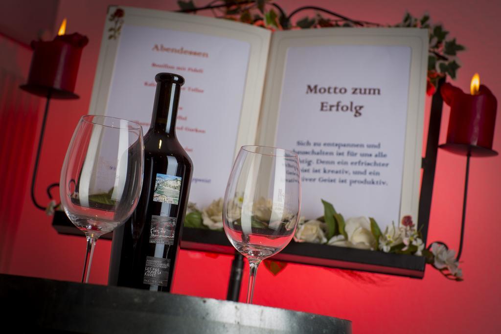 Wellness- Und Schneesporthotel Christiania Saas-Almagell ภายนอก รูปภาพ