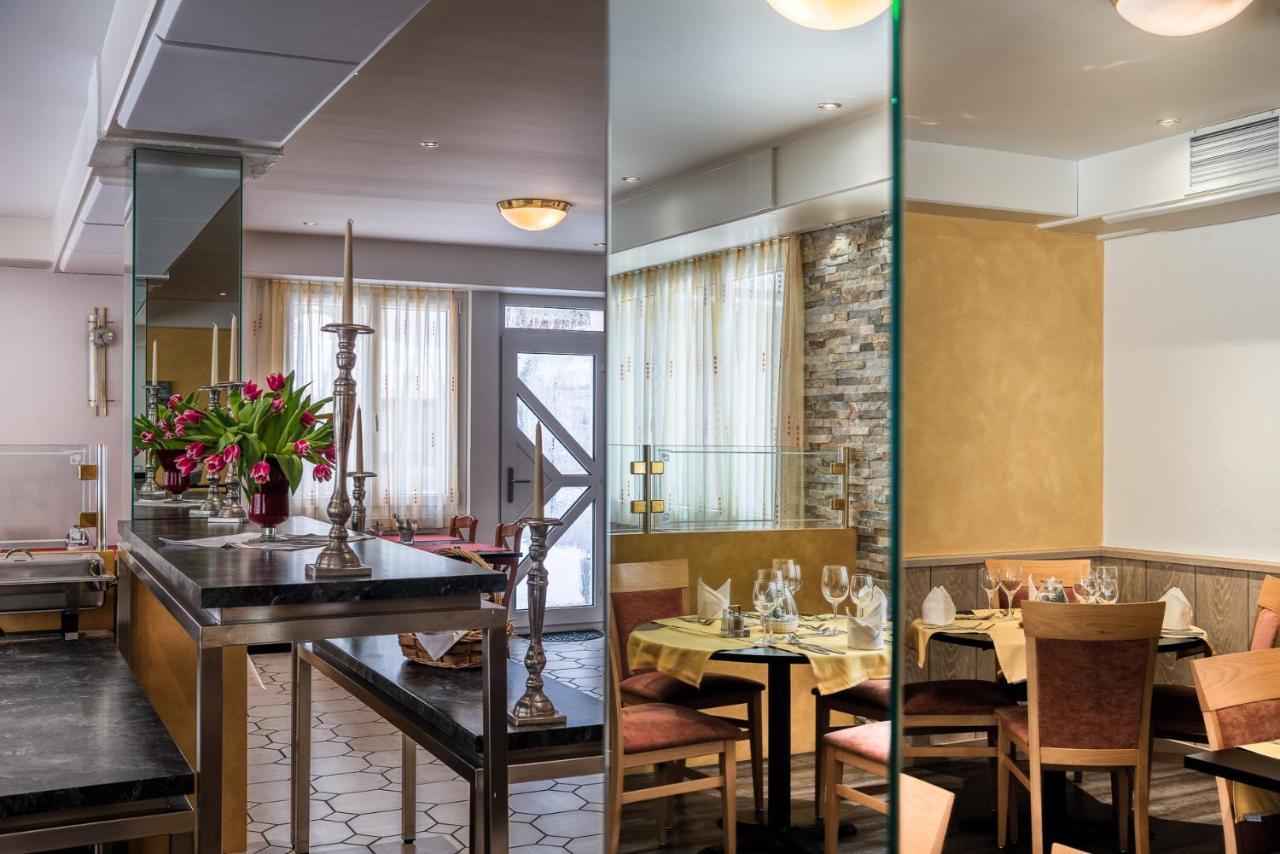 Wellness- Und Schneesporthotel Christiania Saas-Almagell ภายนอก รูปภาพ